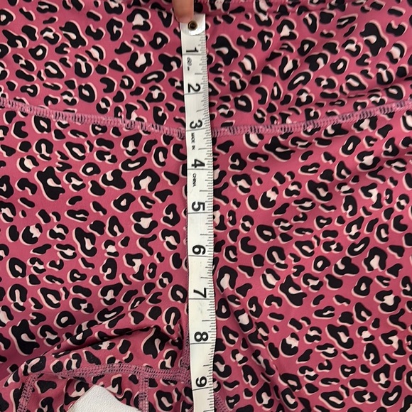 IAB Athletic Shorts Women’s Leopard Sz Large Pink Black Athleisure - Picture 7 of 8